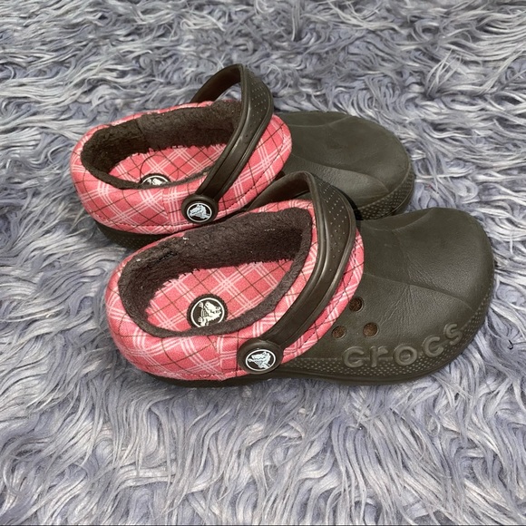 Crocs Kids' Blitzen Lumberjack Plaid Lined Clog 12 13 - Picture 2 of 5